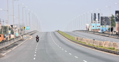 গণপরিবহন সংকট, গুনতে হচ্ছে বাড়তি ভাড়া